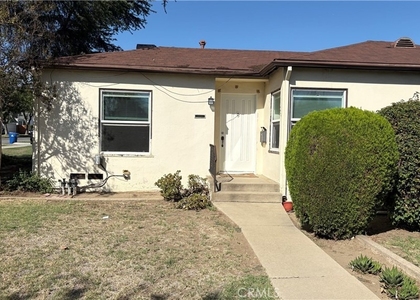 604 N Campus Avenue - Photo 1