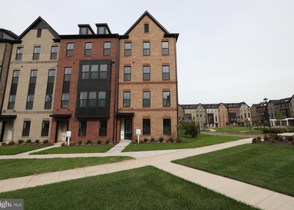 4851 Bauhaus Square - Photo 1