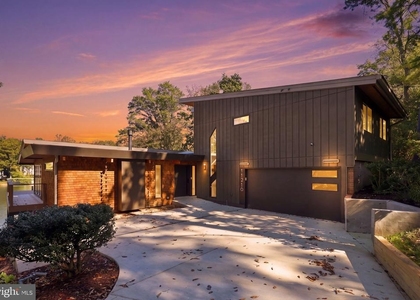 11216 S Shore Road - Photo 1