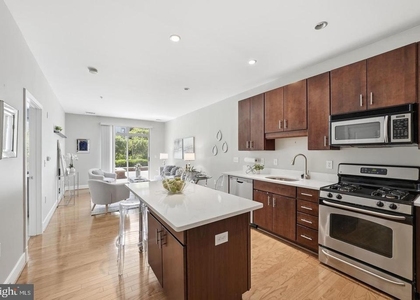 1800 Wilson Boulevard - Photo 1