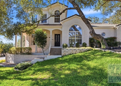 501 Rolling Green Dr - Photo 1