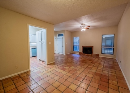 1910 Robbins Pl - Photo 1
