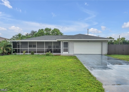 1618 Se 13th Street - Photo 1