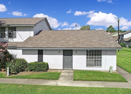 1833 Country Village Boulevard - Photo 1