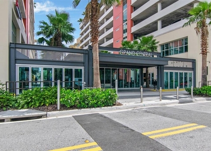 1120 E Kennedy Boulevard - Photo 1