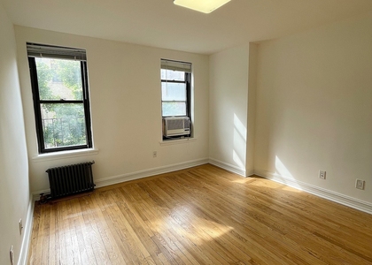West 79 Street - Photo 1