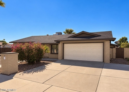 301 W Rosal Place - Photo 1
