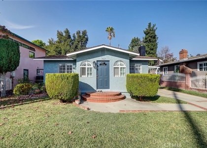 1567 Fair Park Avenue - Photo 1
