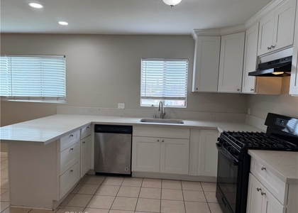 6631 Kingman Avenue - Photo 1