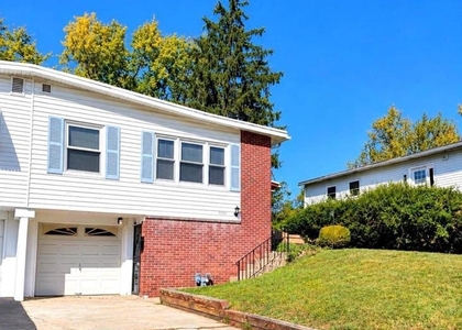 1556 Birchwood Avenue - Photo 1