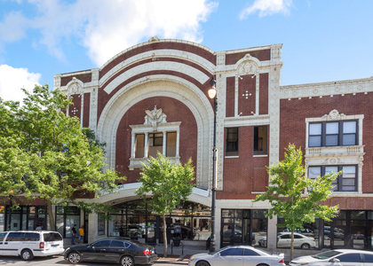 1625 W Howard Avenue - Photo 1