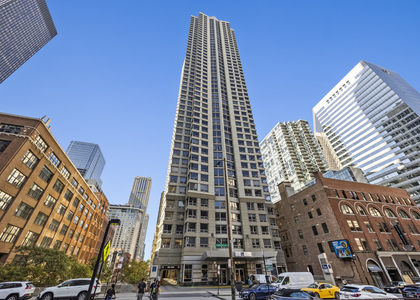 440 N Wabash Avenue - Photo 1