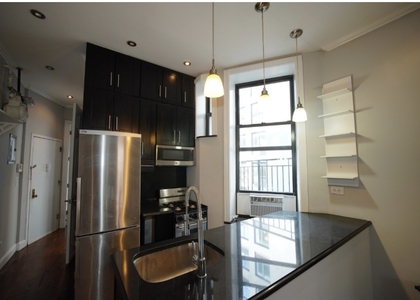 Avenue B, East Village - Photo 1