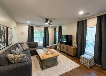 4514 Victor - Photo 1