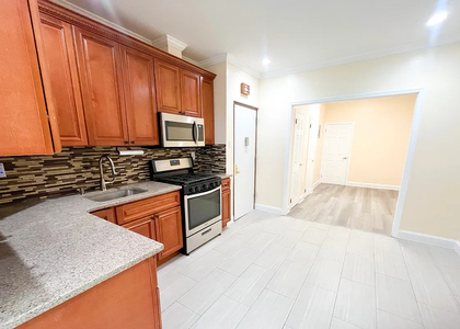 Nurge Ave - Photo 1