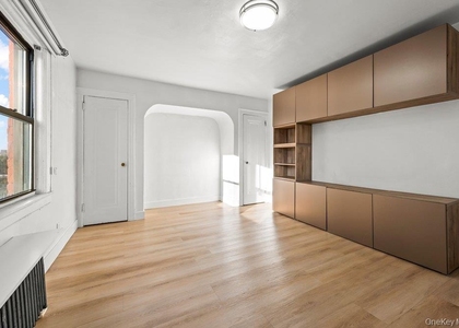5226 73rd Street - Photo 1