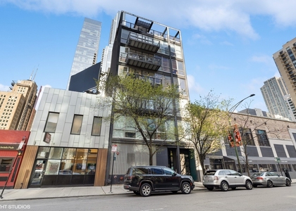 747 N Clark Street - Photo 1