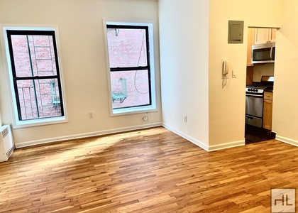 West 73 Street - Photo 1
