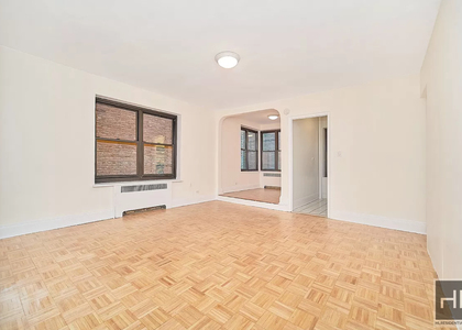 East 24 Street - Photo 1