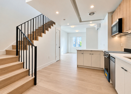 80 linden blvd - Photo 1