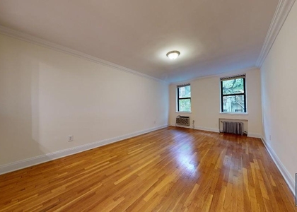 East 80th Street - Photo 1