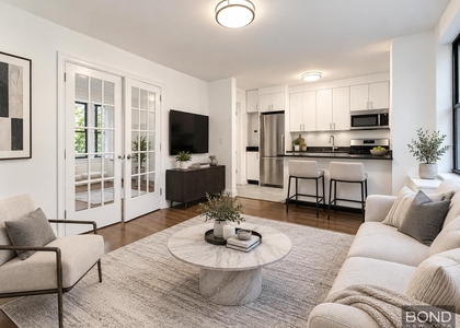 West 55th Street - Photo 1