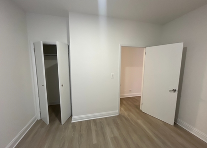 West 34th Street - Photo 1