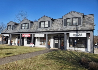 200 Newark Pompton Tpke - Photo 1