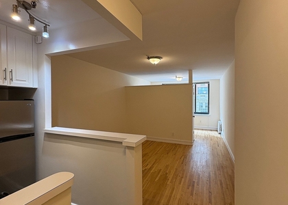 1 Avenue - Photo 1