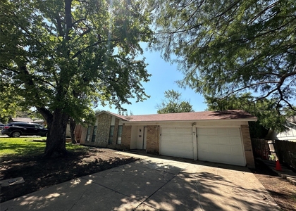 410 E Timberview Lane - Photo 1