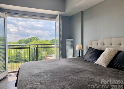 1315 East Boulevard - Photo 1