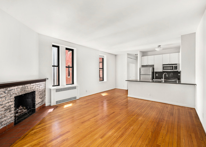 122 Madison ave - Photo 1