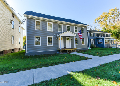 64 Burton Avenue - Photo 1