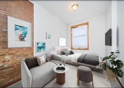 331 W 43rd Street - Photo 1