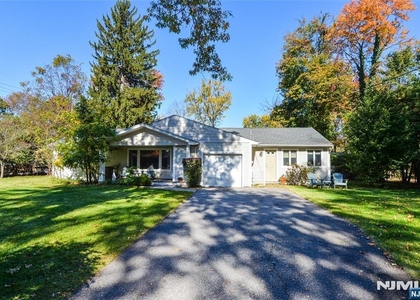 5 Beekman - Photo 1