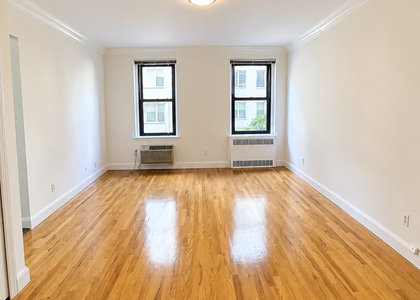East 78 Street - Photo 1
