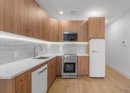 82 Washington Place - Photo 1