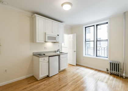 West 45th Street - Photo 1