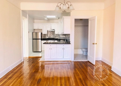 Lincoln Place - Photo 1