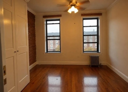 10th Avenue - Photo 1