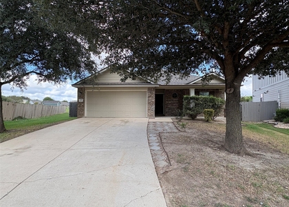 158 Hunter Creek Cv - Photo 1