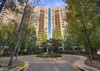 10101 Grosvenor Place - Photo 1