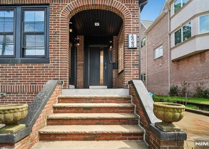 423 Aurora - Photo 1