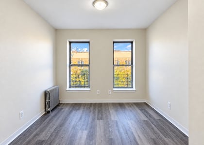 872 Bergen Street - Photo 1