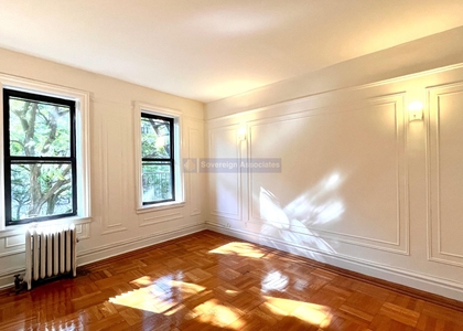 615 Fort Washington Avenue - Photo 1