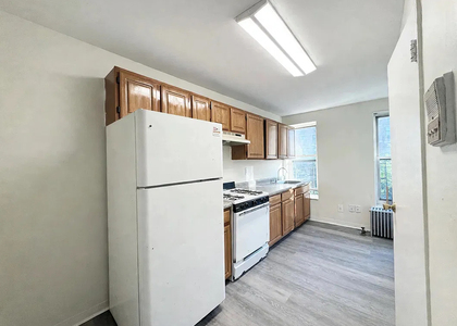 872 Bergen Street - Photo 1