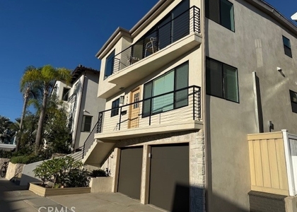 1838 Manhattan Ave - Photo 1