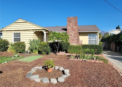 9721 Emperor Avenue - Photo 1