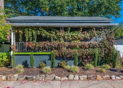 184 Savannah Street Se - Photo 1