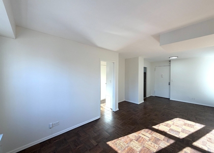 East 63rd Street - Photo 1
